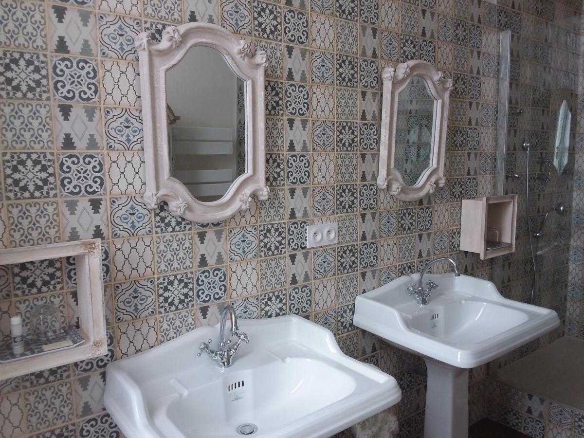 Manoir De La Camusiere Bed & Breakfast Unverre ภายนอก รูปภาพ